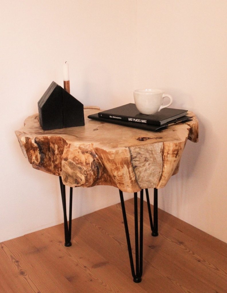 Beistelltisch aus einem Pappelbaumstamm