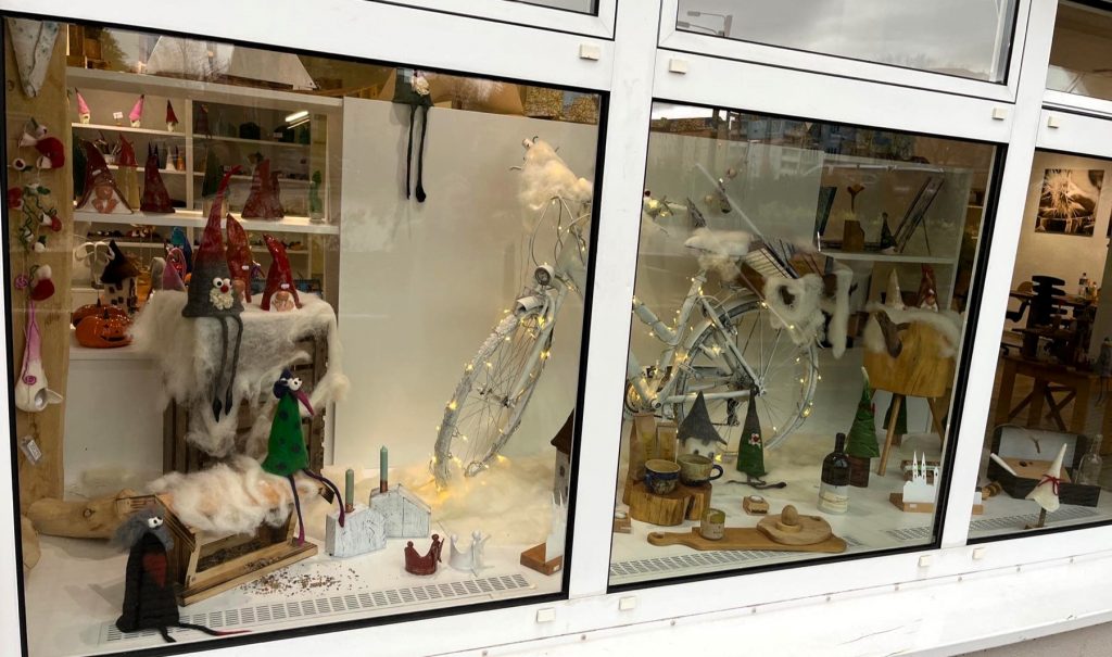 Schaufenster mittendrin