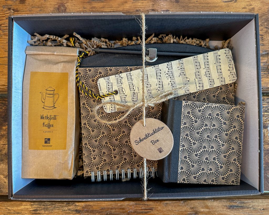 Schreibtischtäterbox