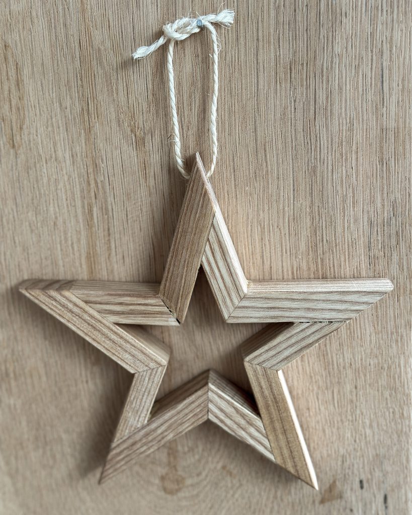 Holzstern-Anhänger